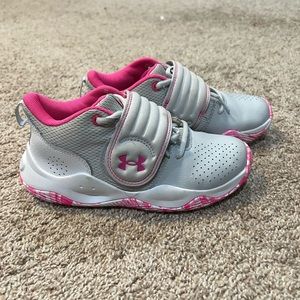 Girls UA basketball shoes